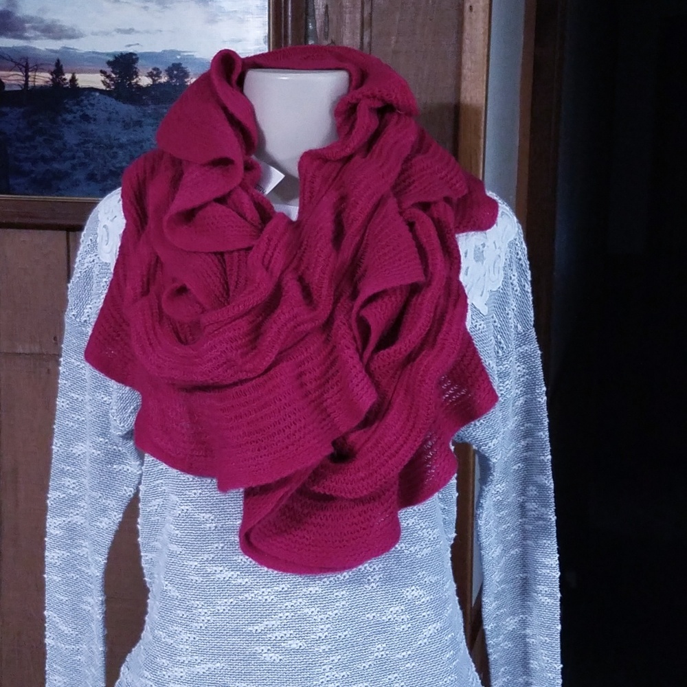 NWT Chinese Laundry Infinity Ruffle Scarf - Picture 5 of 5